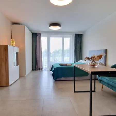 Flou Przystan Letnica 2, Plaza 700m * Гданьск