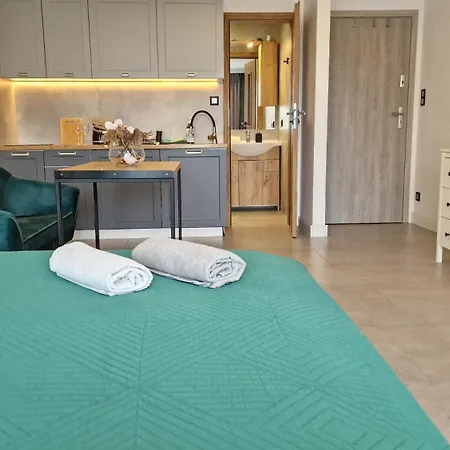 Flou Przystan Letnica 2, Plaza 700m