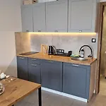 Flou Przystan Letnica 2, Plaza 700m Apartment